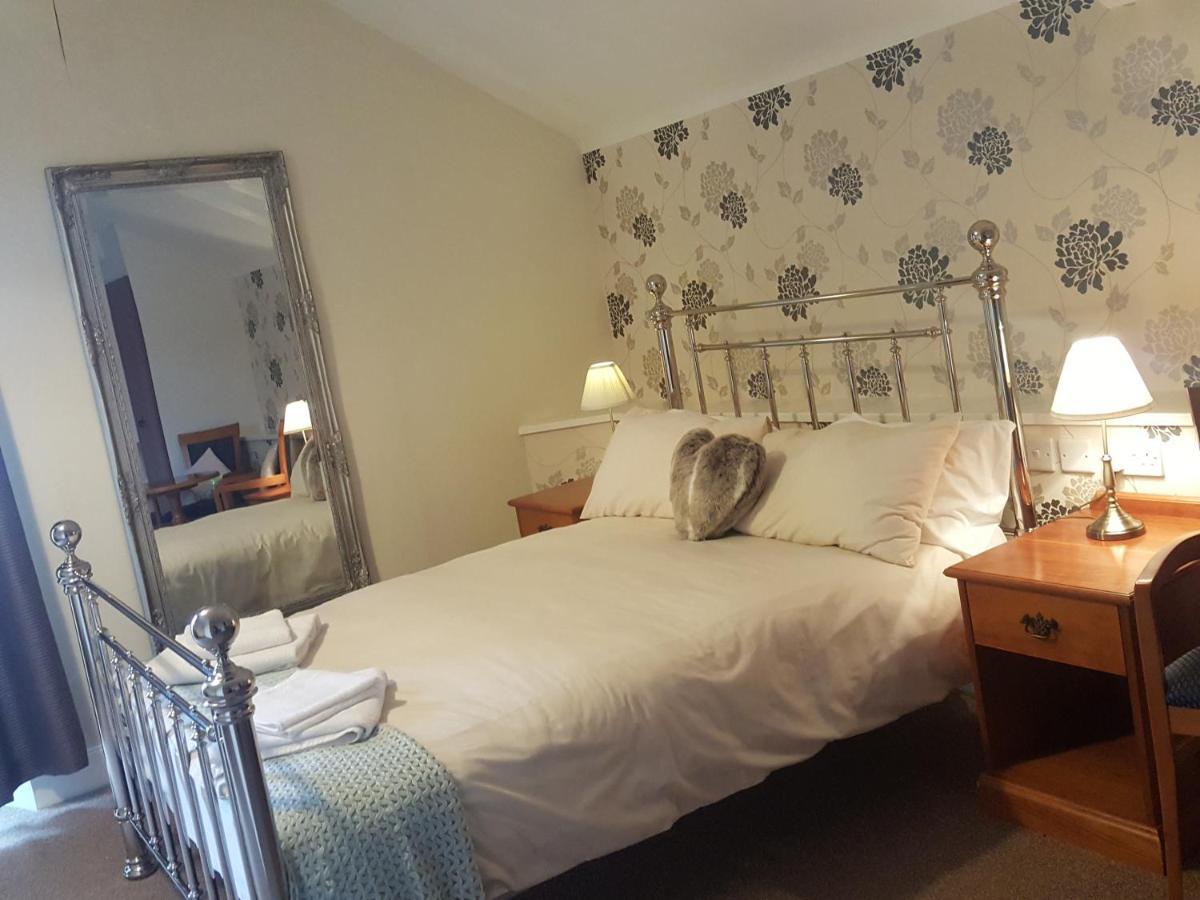 The Spread Eagle Hotel Jedburgh Buitenkant foto
